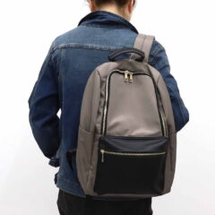 オシャレと使いやすさを兼ね備えたリュック